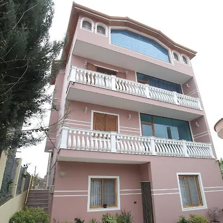 Apartment Dori Ani Tirana